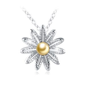 Solid 925 Sterling Silver White Petal Pretty Flower Pendant